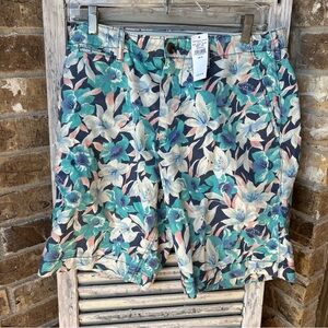 NWT American  Eagle Mens Floral Hawaiian Print Next Level Flex Classic Shorts 30